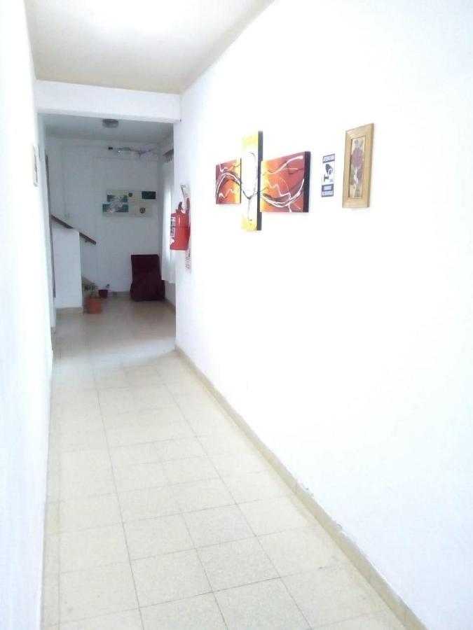 Hotel Centro Неукен Экстерьер фото